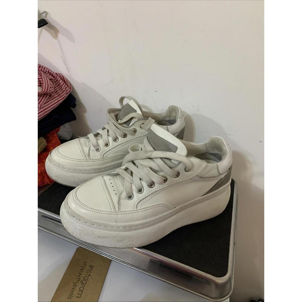 Labucq Tour Sneaker Tennis Shoe 36 US6 Ladies White Leather &  Gray Suede Leathe